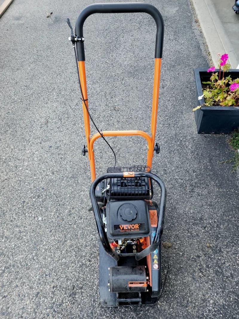 Plate compactor — photo 3 of 3