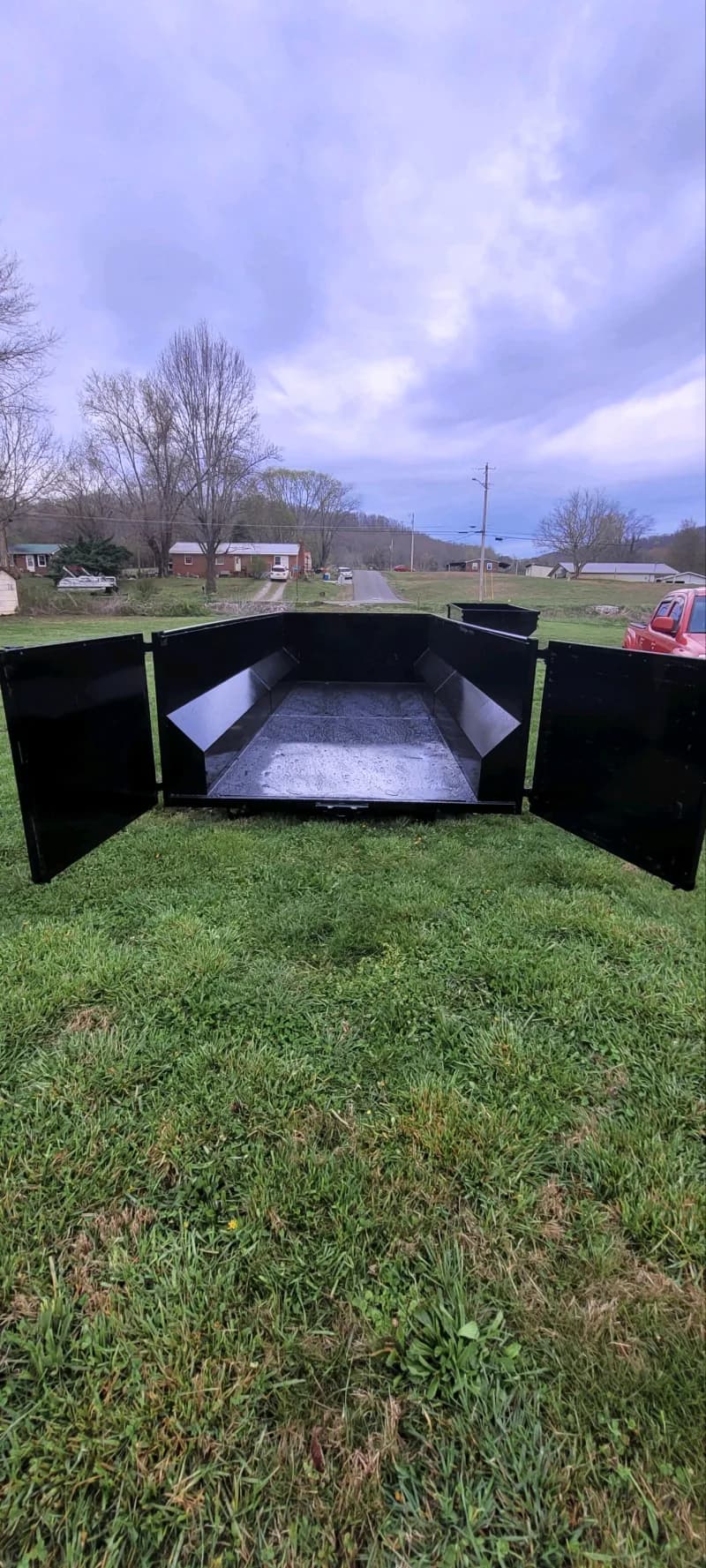 18 Yard Dumpster — photo 2 of 3
