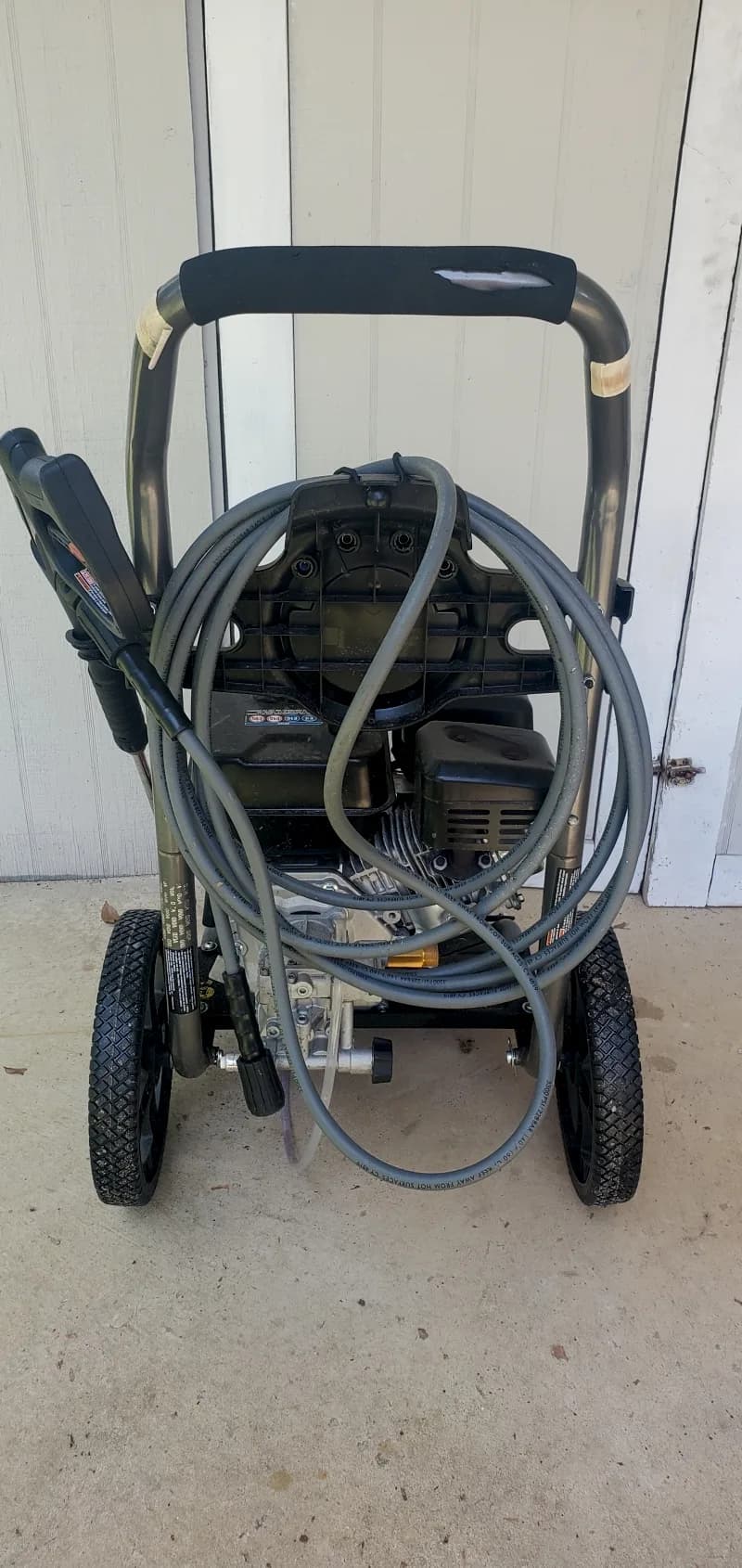 3100 psi Blackmax pressure washer — photo 4 of 9