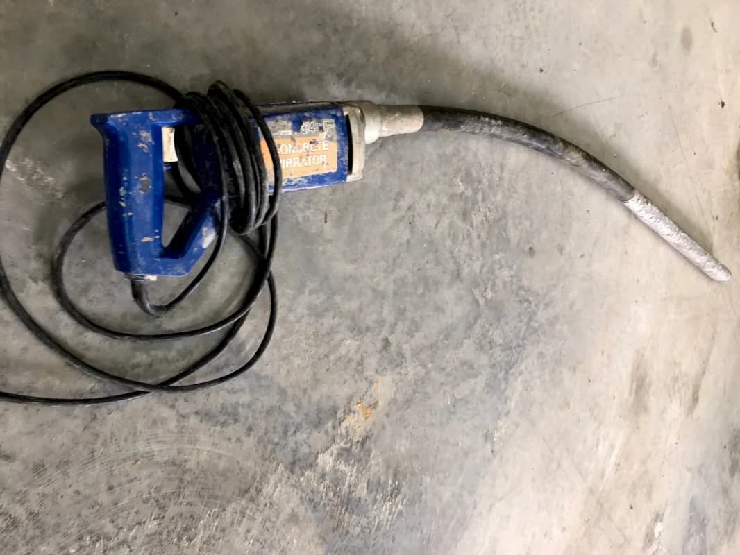 3/4 HP Concrete Vibrator — photo 3 of 3