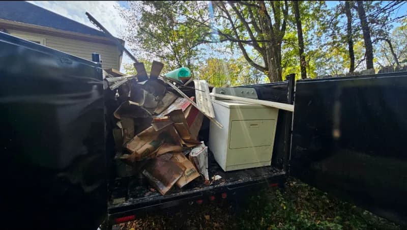 15yd Dump Trailer — photo 6 of 10