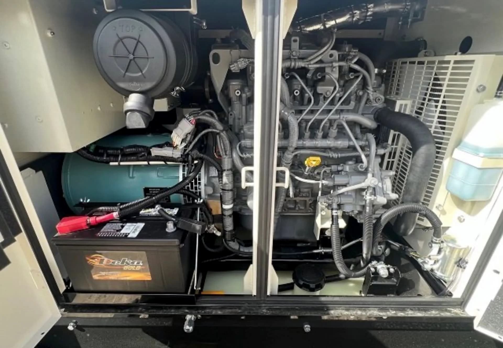 Multiquip WhisperWatt Generator — photo 4 of 5