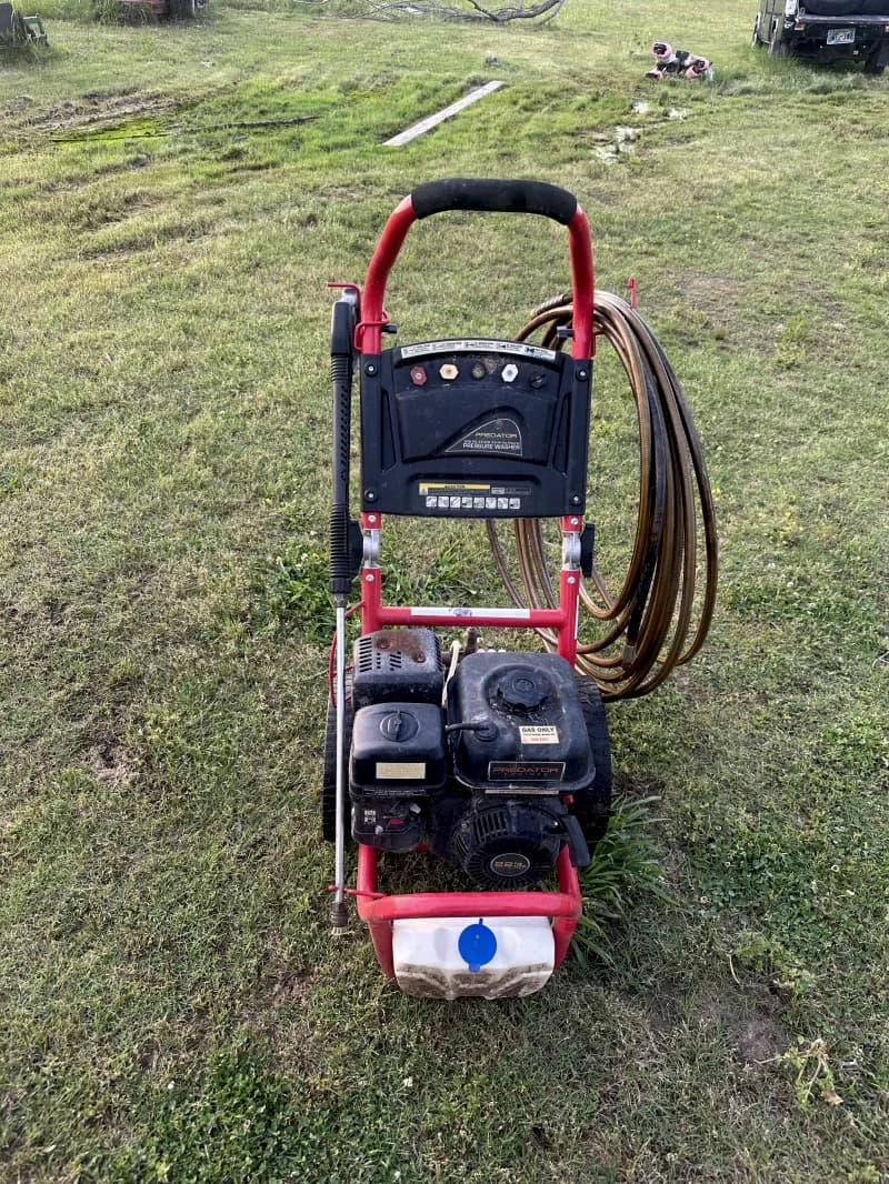 3200 psi gas pressure washer — photo 3 of 3