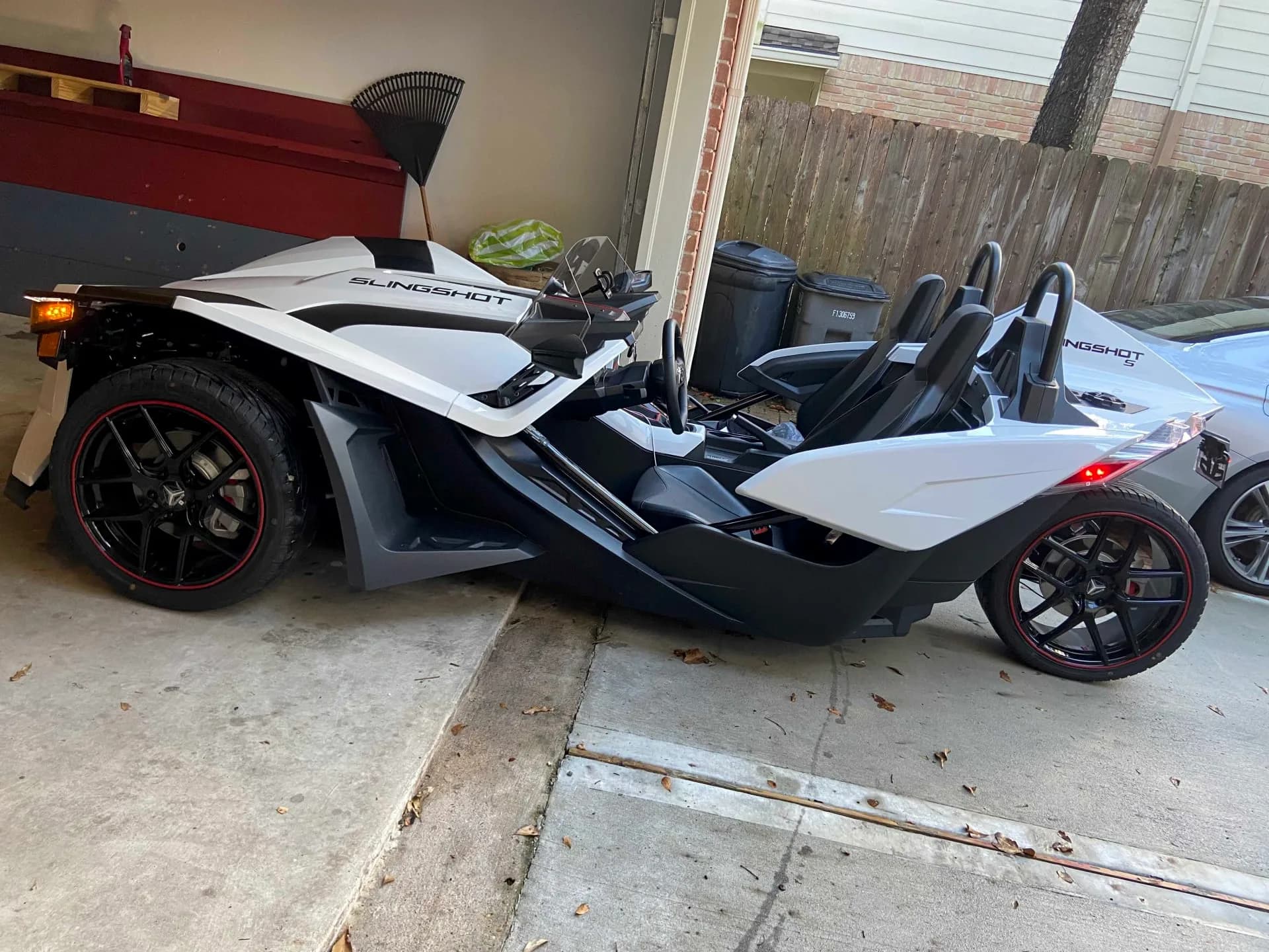 Polaris Slingshot — photo 2 of 4