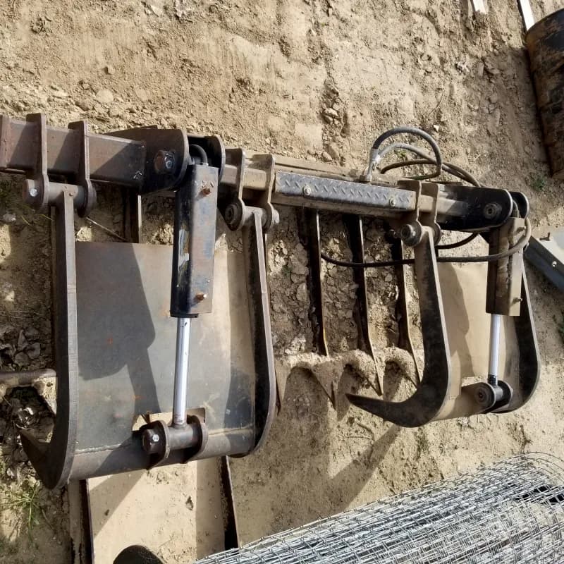 Brush Grapple — photo 2 of 3