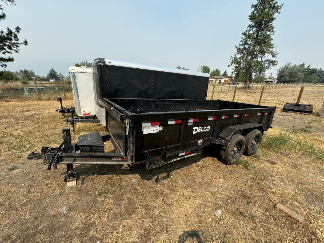 16ft Delco Dump Trailer — photo 4 of 4