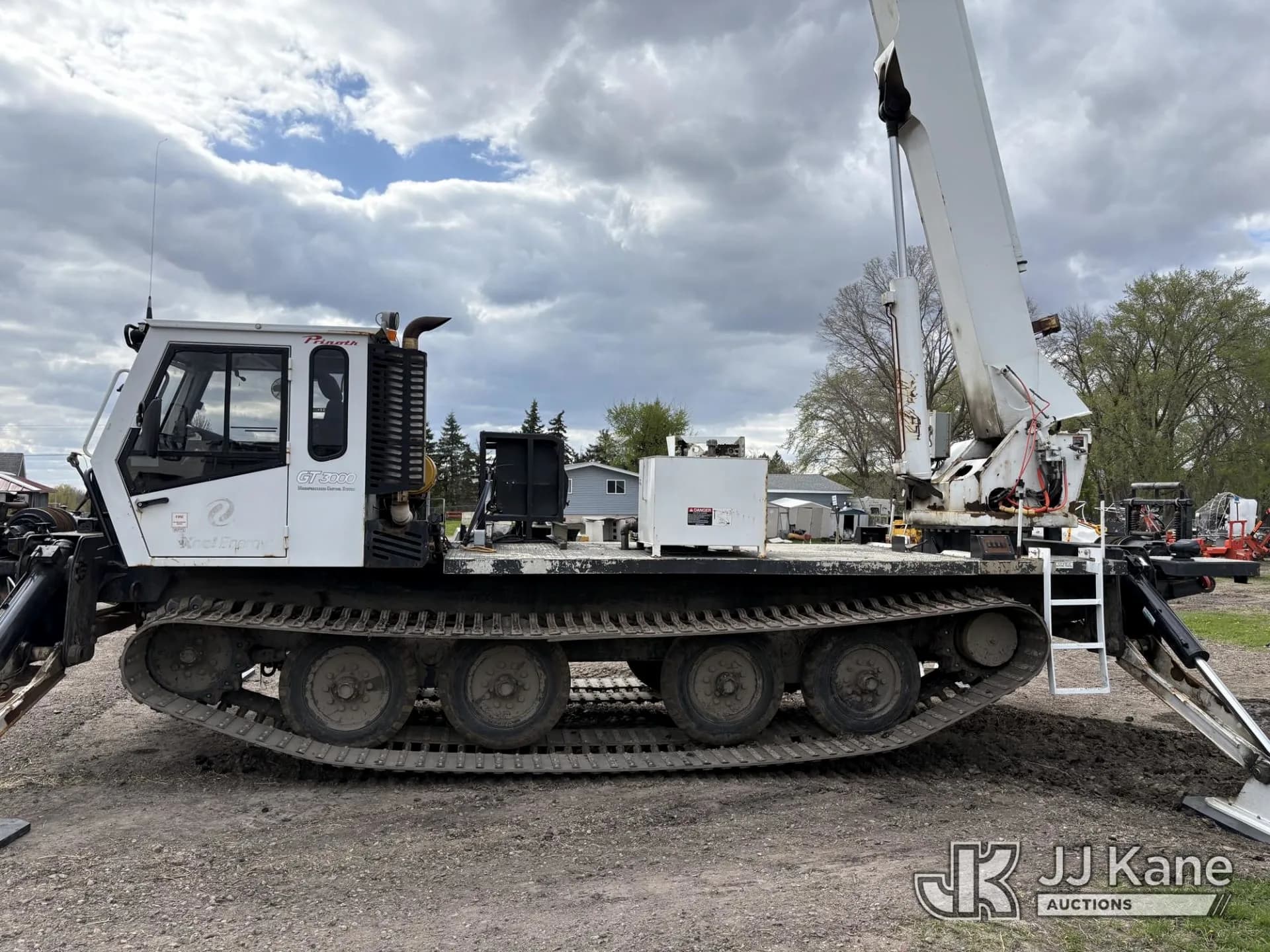 Prinoth GT3000 Crawler Carrier with Altec AH125 Bucket Lift Transmission Line Repair — photo 9 of 23