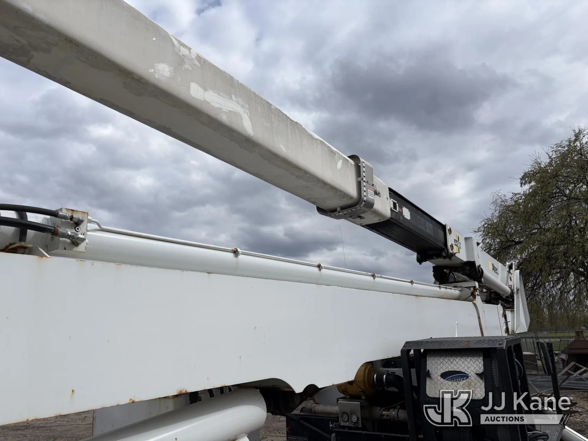 Prinoth GT3000 Crawler Carrier with Altec AH125 Bucket Lift Transmission Line Repair — photo 21 of 23
