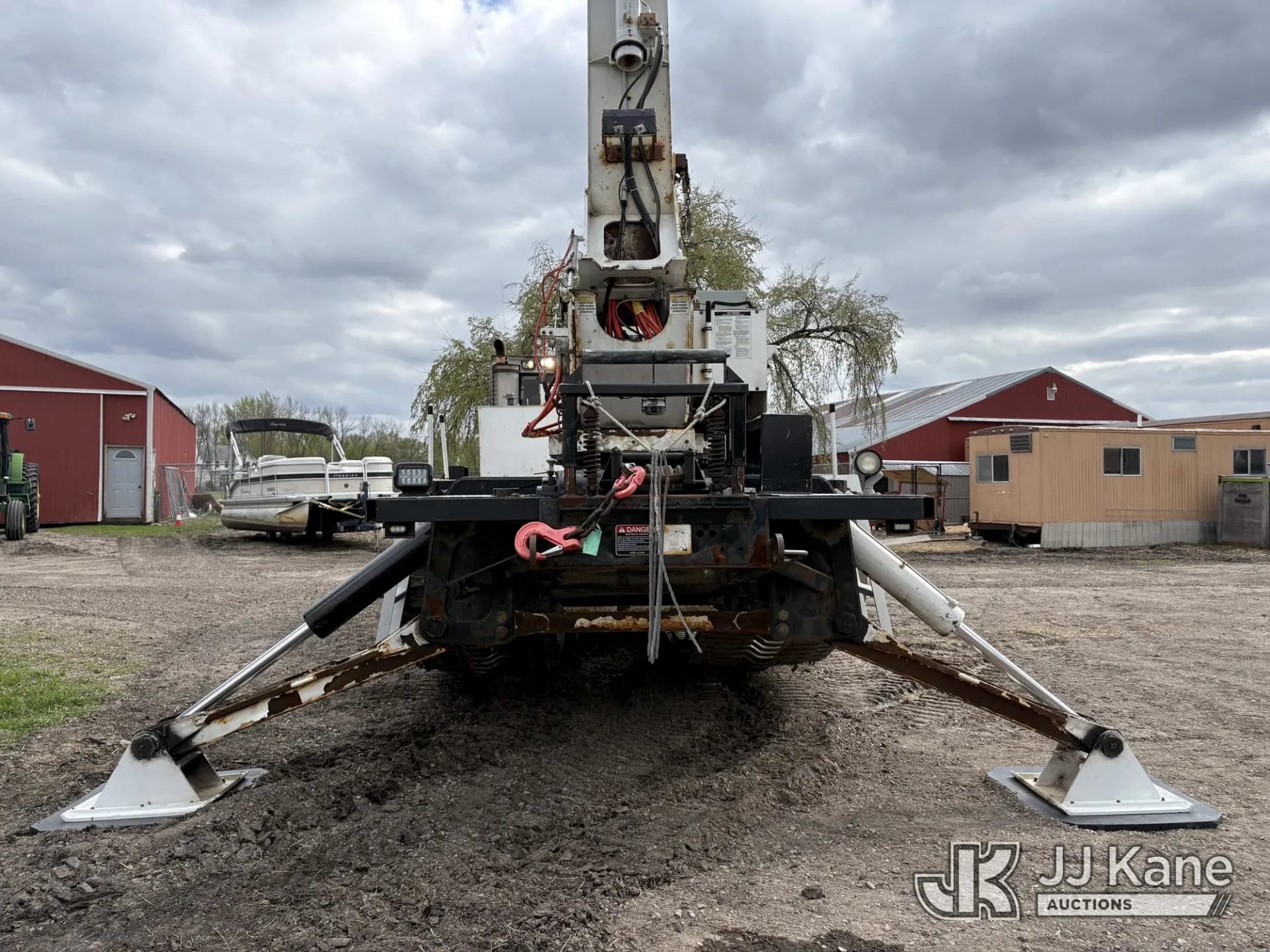 Prinoth GT3000 Crawler Carrier with Altec AH125 Bucket Lift Transmission Line Repair — photo 5 of 23