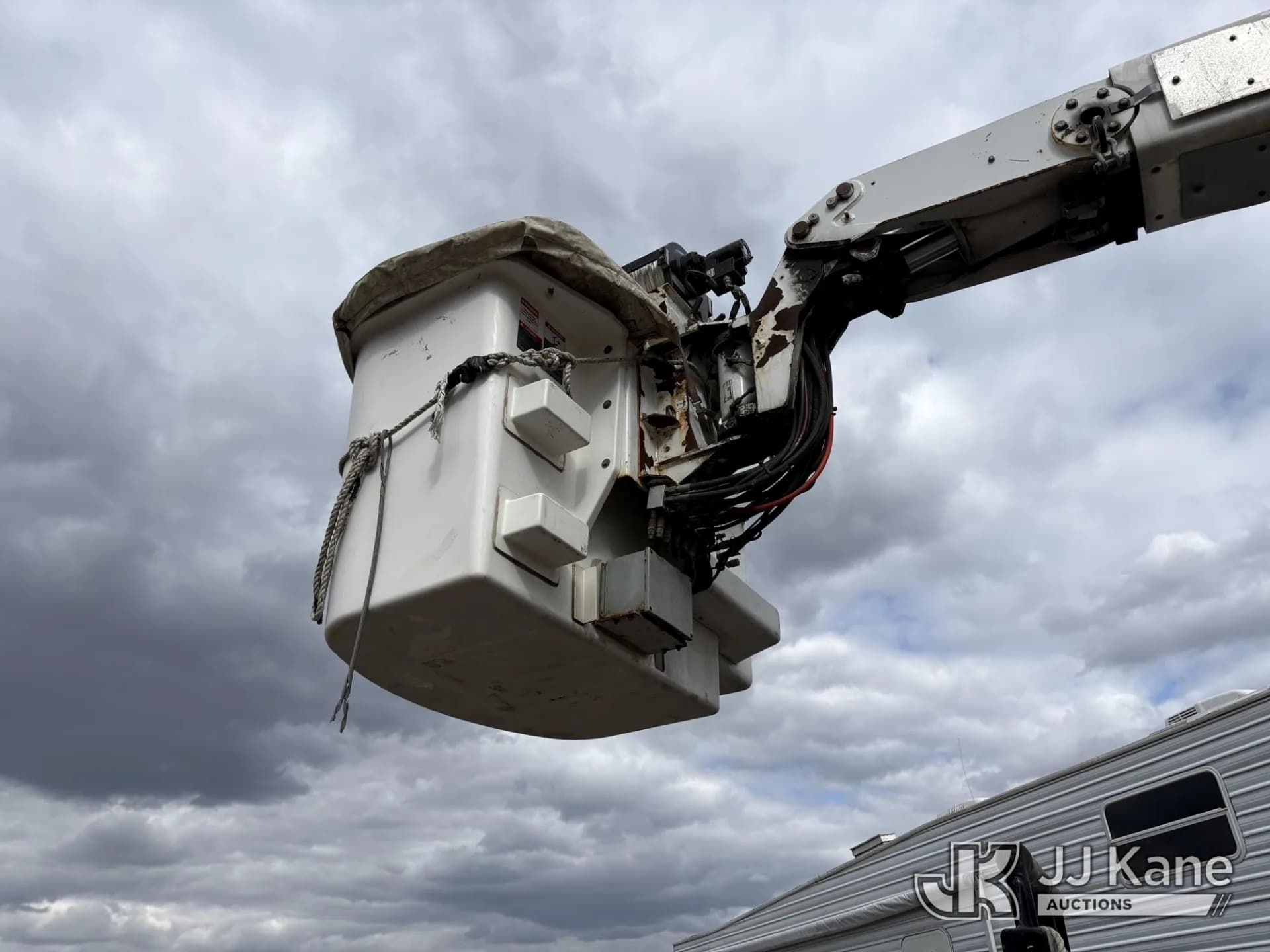 Prinoth GT3000 Crawler Carrier with Altec AH125 Bucket Lift Transmission Line Repair — photo 19 of 23