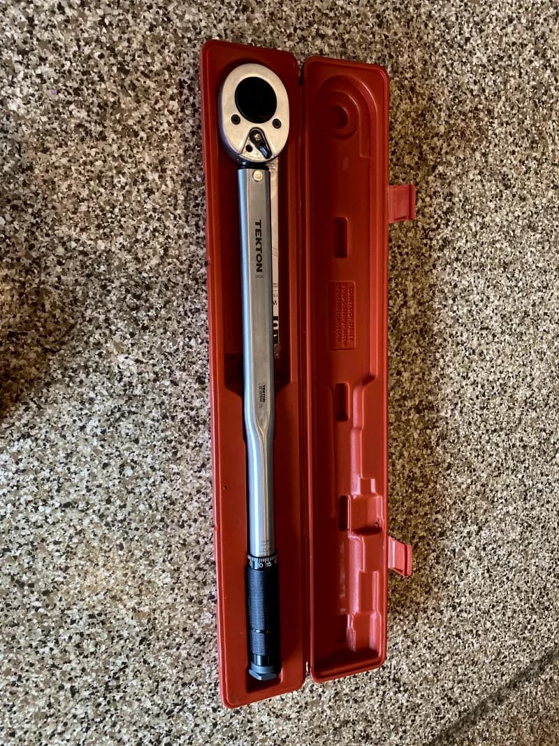 3/4” Drive - 300 ft lb Torque Wrench — photo 2 of 3