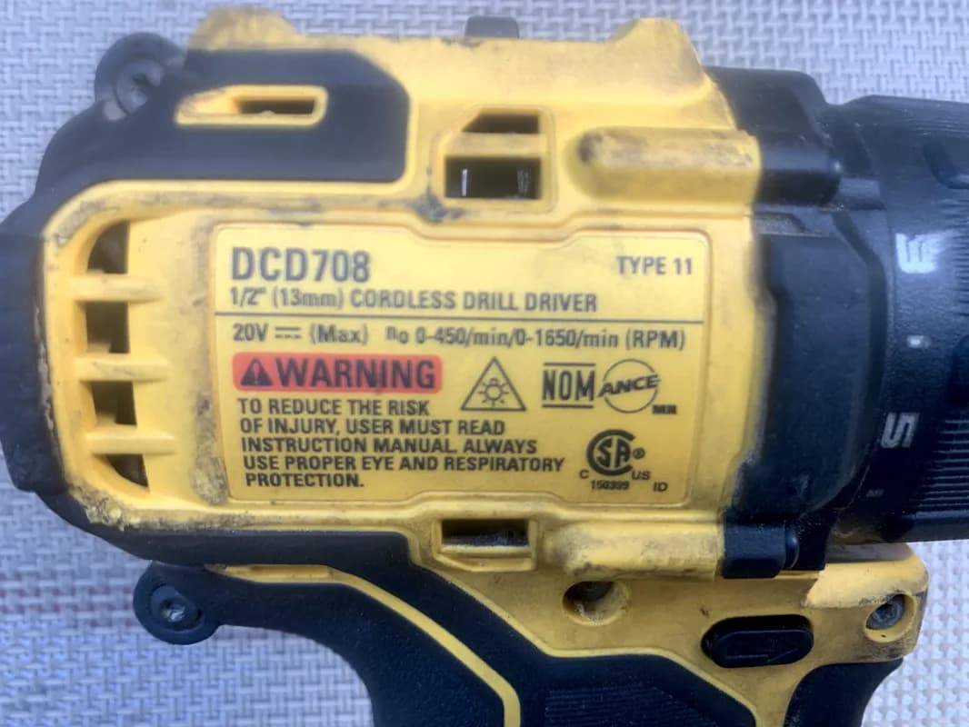 20V cordless Dewalt drill driver — photo 5 of 6