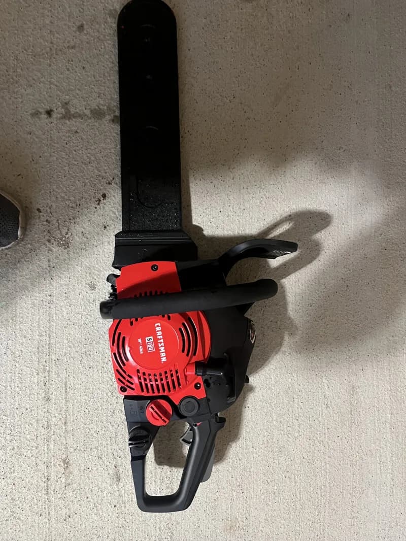 chainsaw — photo 3 of 3