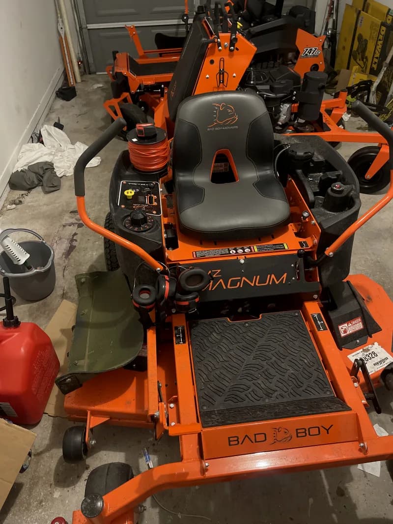 bad boy zero turn mower — photo 3 of 3