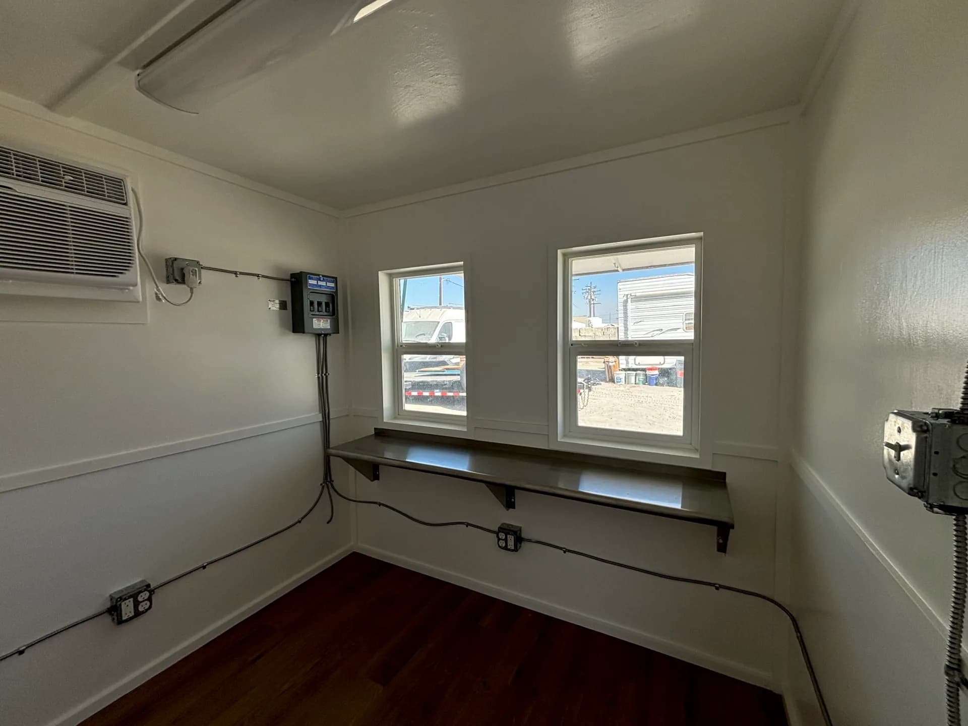 8' x 8' Guard Shack / Multi-Use Building — photo 3 of 3