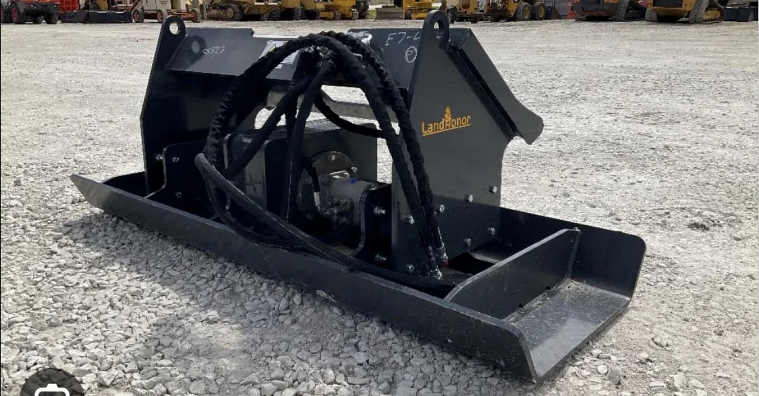 Landhonor plate compactor — photo 2 of 3