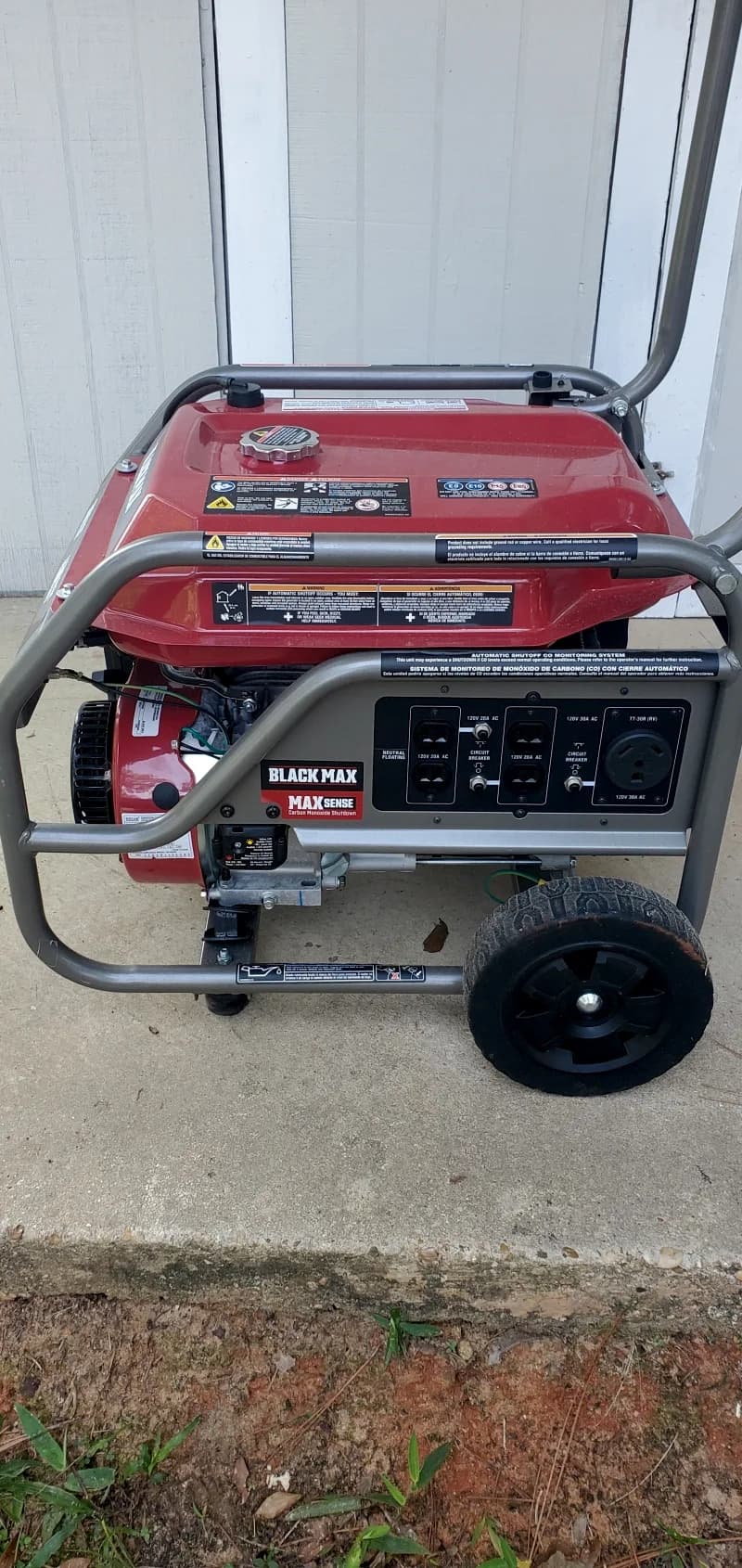 Black Max portable generator — photo 3 of 8