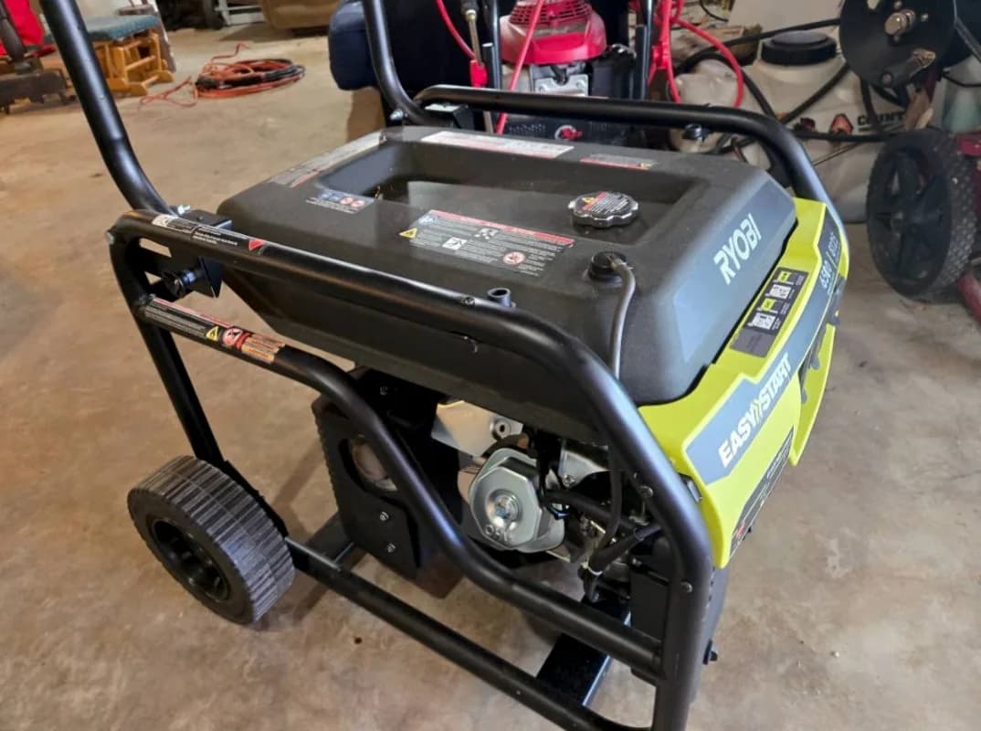 6,500-Watt Gasoline Generator — photo 2 of 3