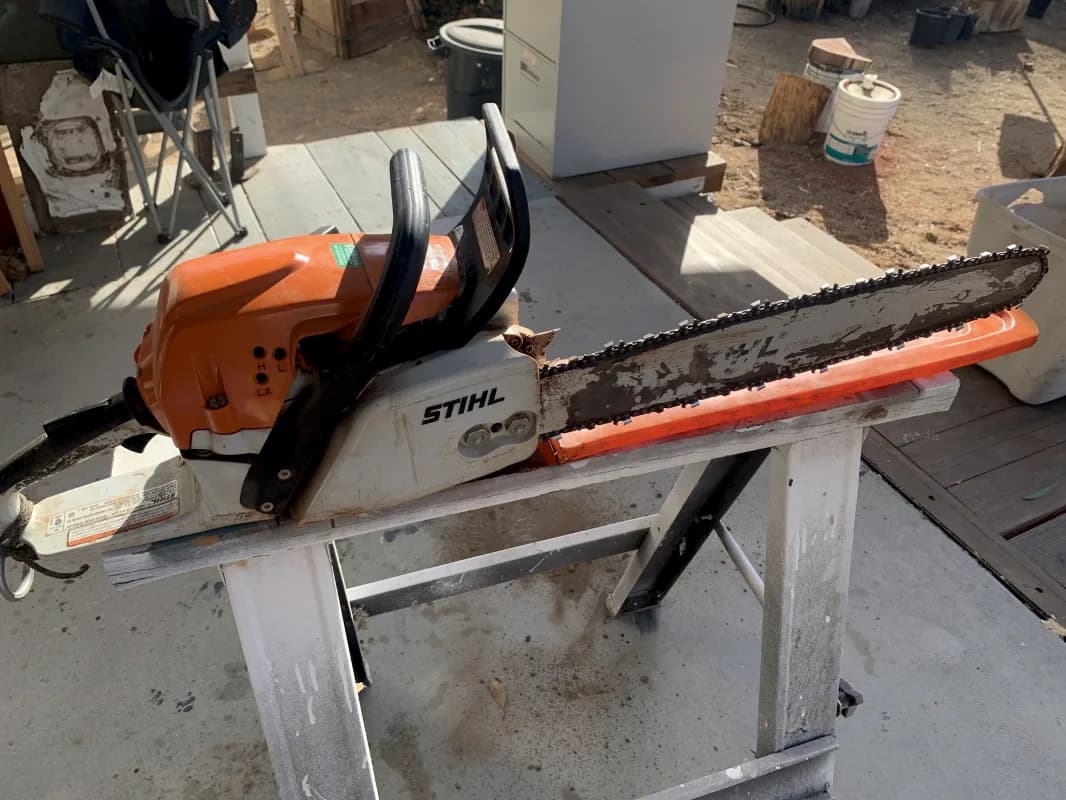 20” chainsaw — photo 2 of 3