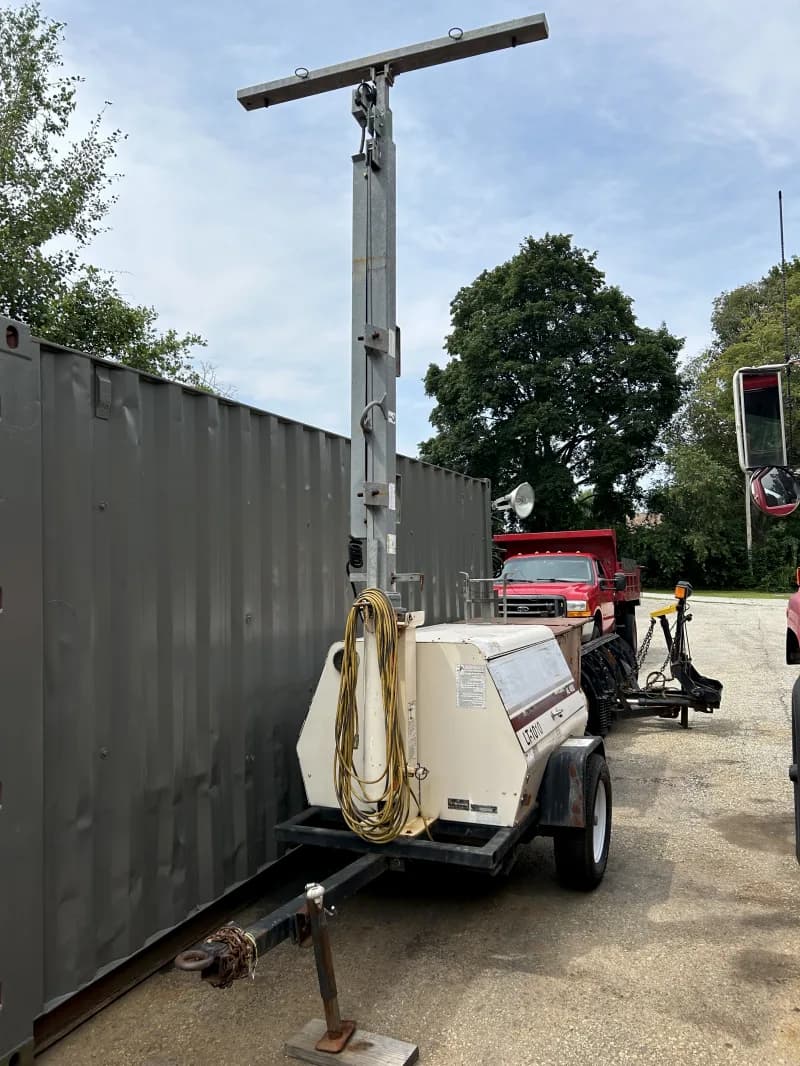 allmand light tower/generator — photo 3 of 3