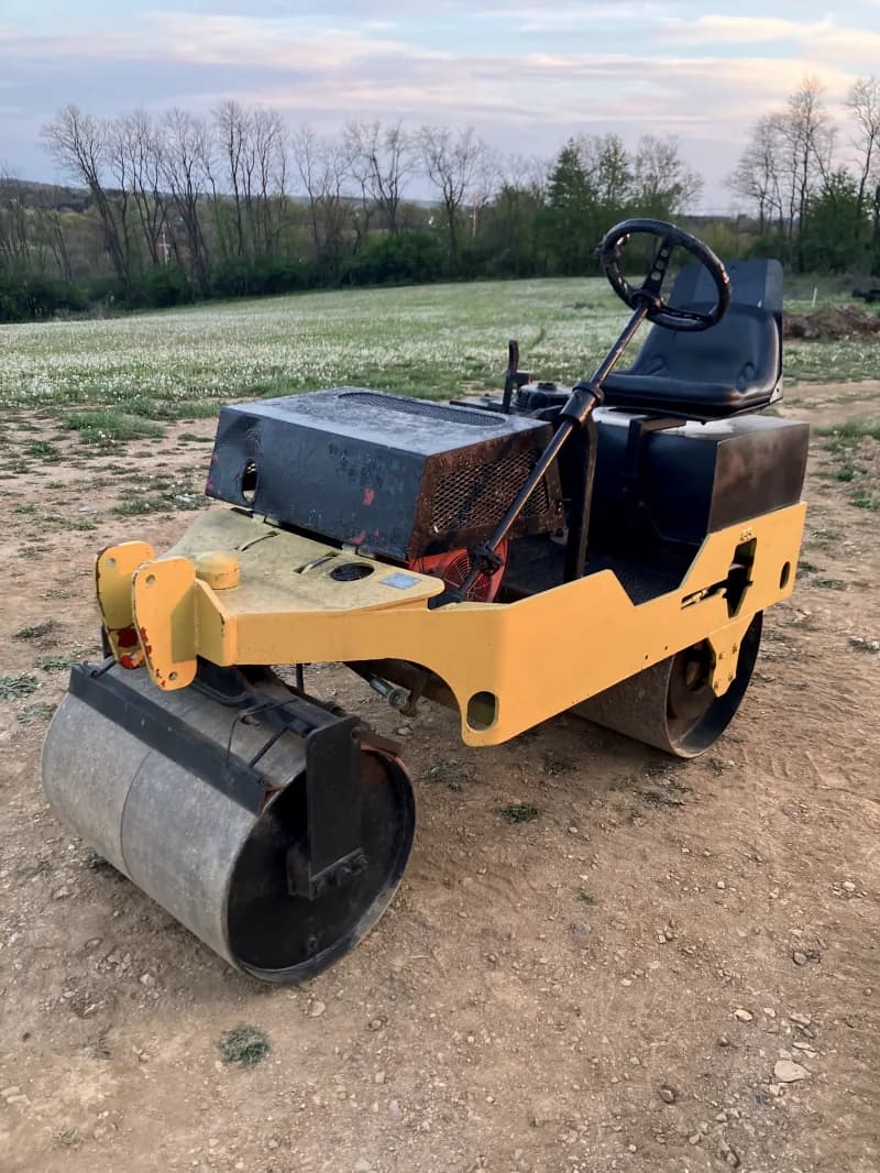 Roller-Vibratory — photo 3 of 3