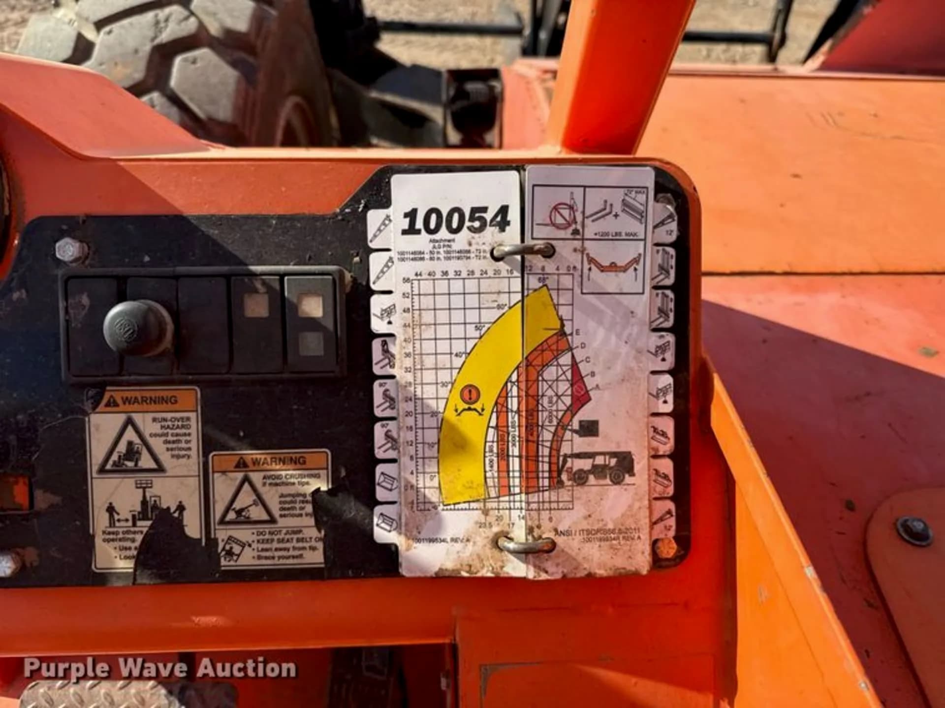 JLG Skytrak Telehandler — photo 12 of 25