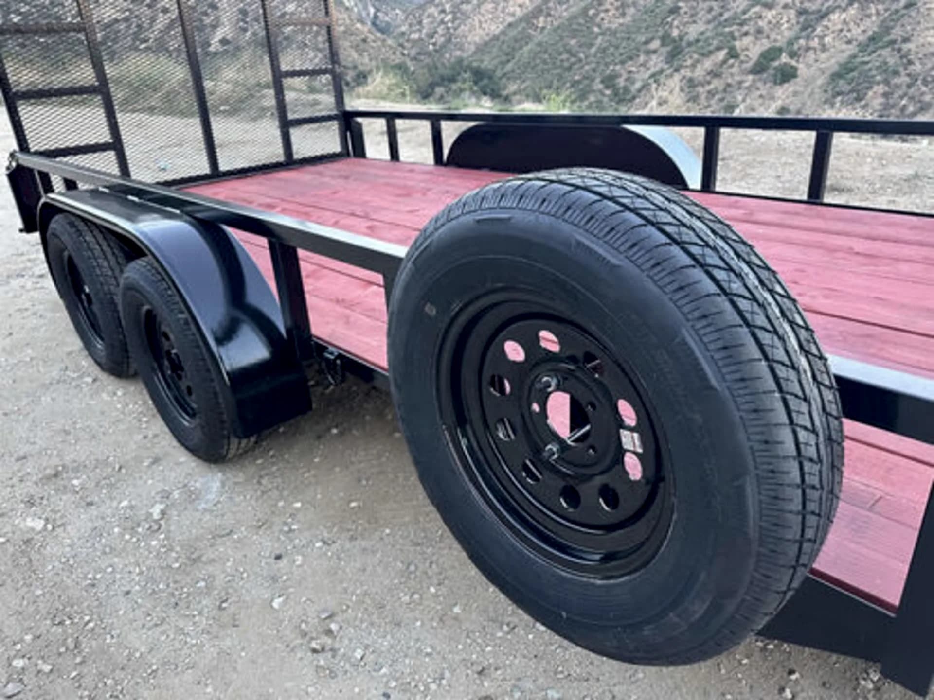 16'x7' Tandem Axle Utility Trailer — photo 5 of 6
