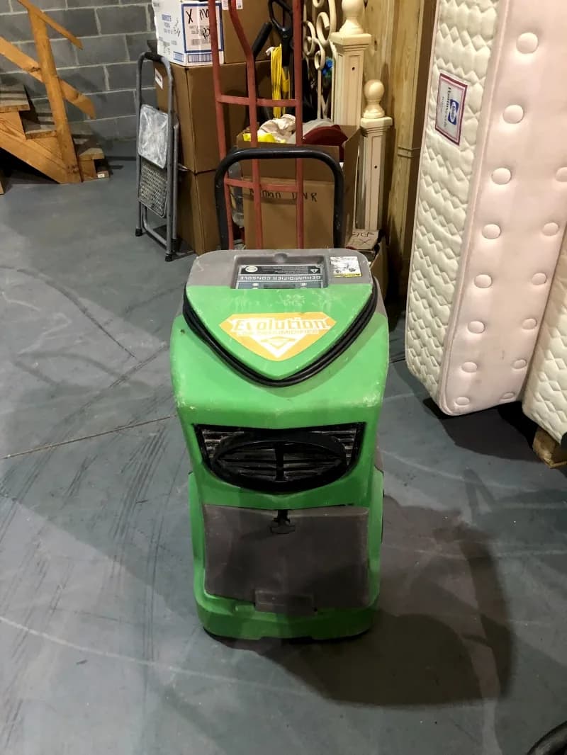 Dehumidifier — photo 3 of 3