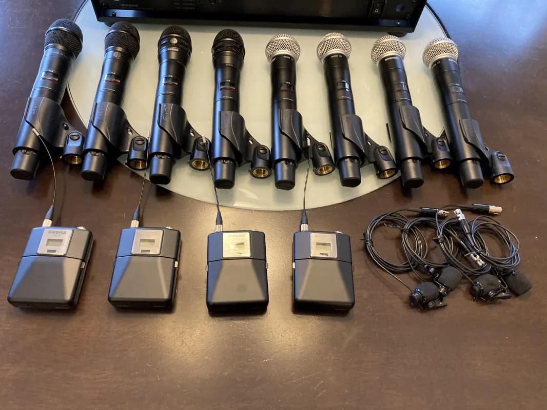 Shure Axient Digital 4 Channel Wireless Microphone System — photo 3 of 3