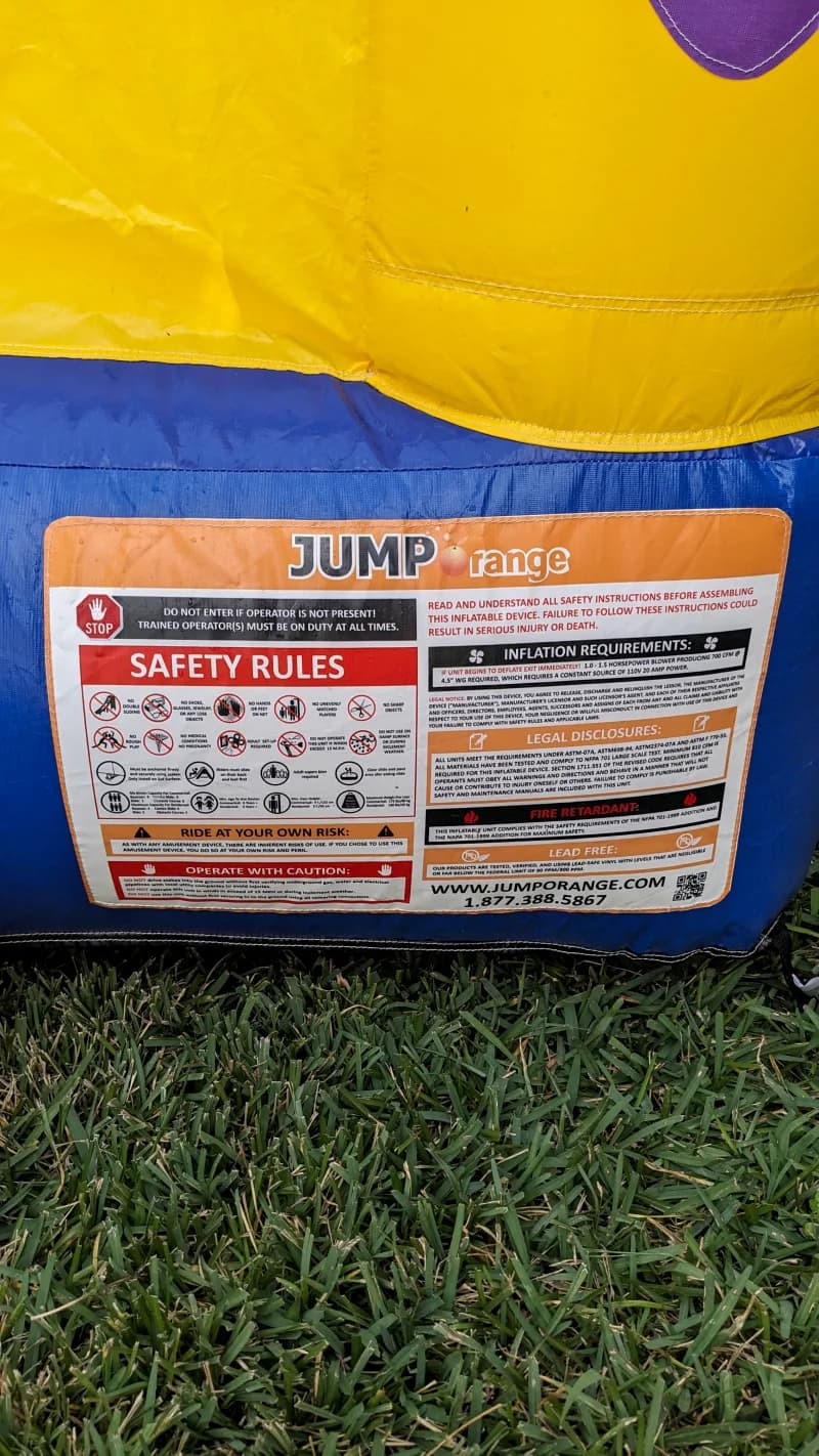 Younger Children Bounce House — photo 3 of 3