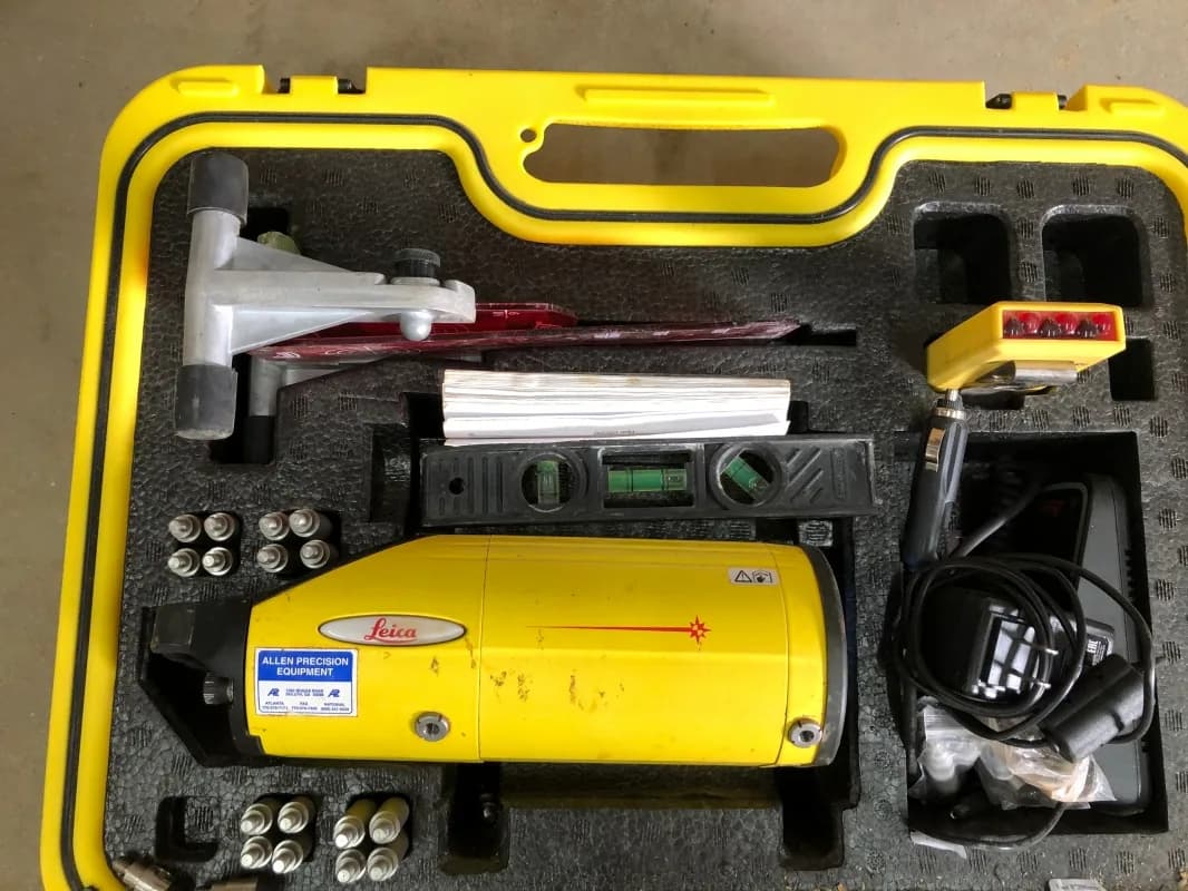 Leica Pipe Laser ...only pipe laser that fits in 4" pipe — photo 2 of 4