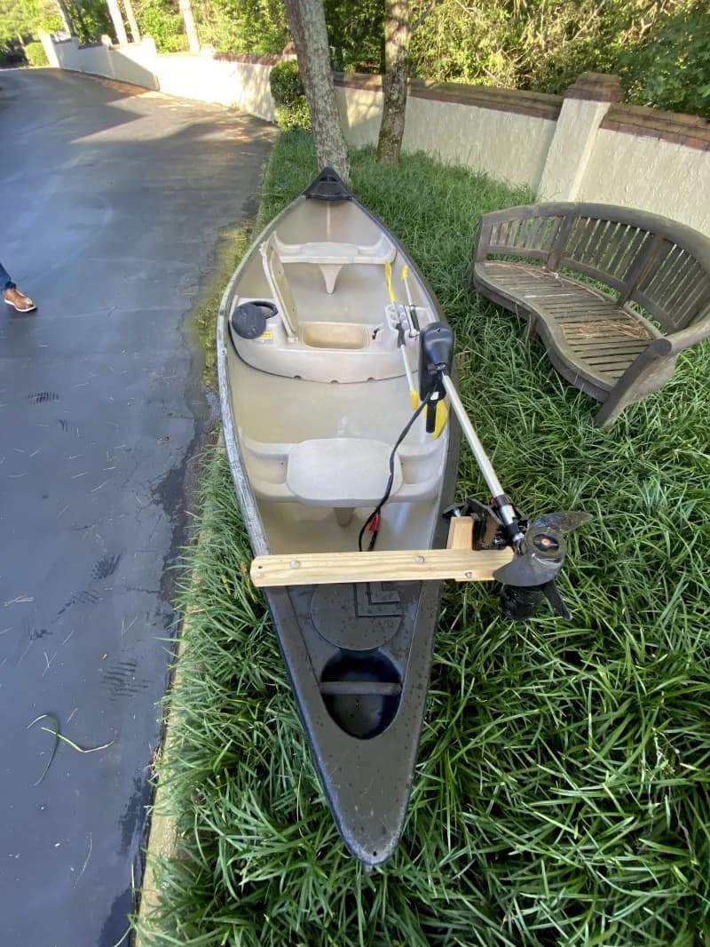 CANOE with trolling motor 14 feet — photo 2 of 5