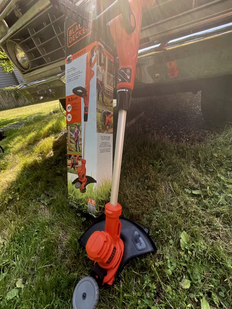 Black & Decker Corded Trimmer / Edger — photo 3 of 3