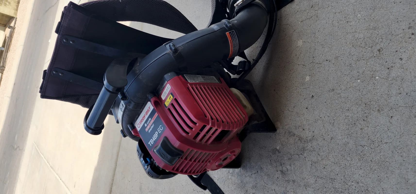 Back Pack Leaf Blower — photo 3 of 6