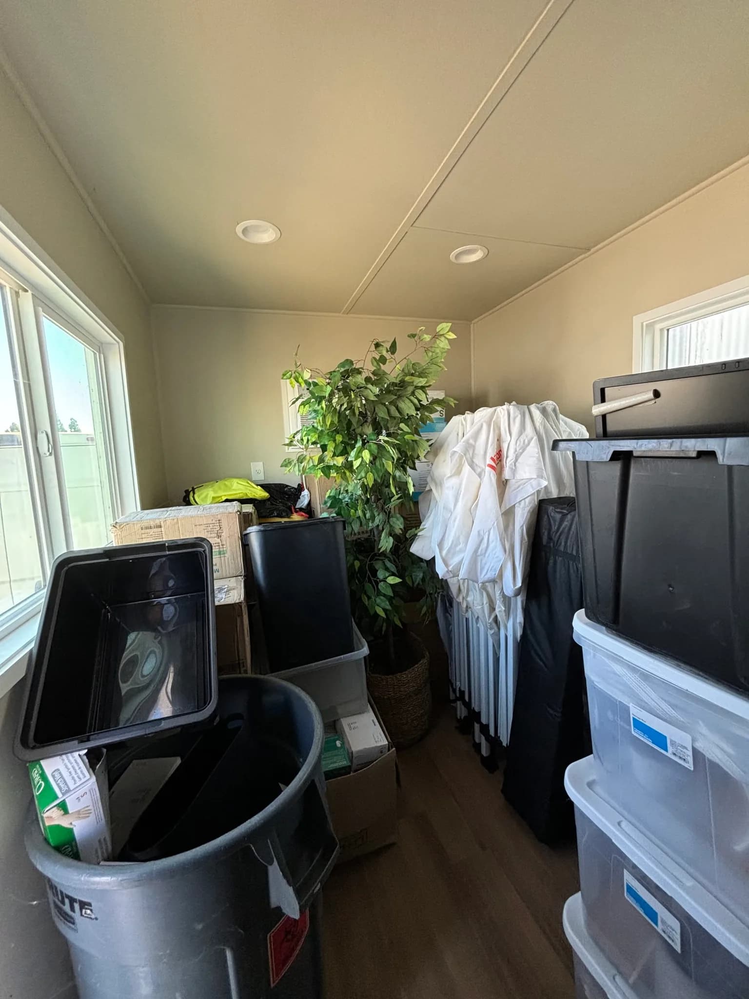 Mobile Storage Unit, 8' x 8' — photo 5 of 6