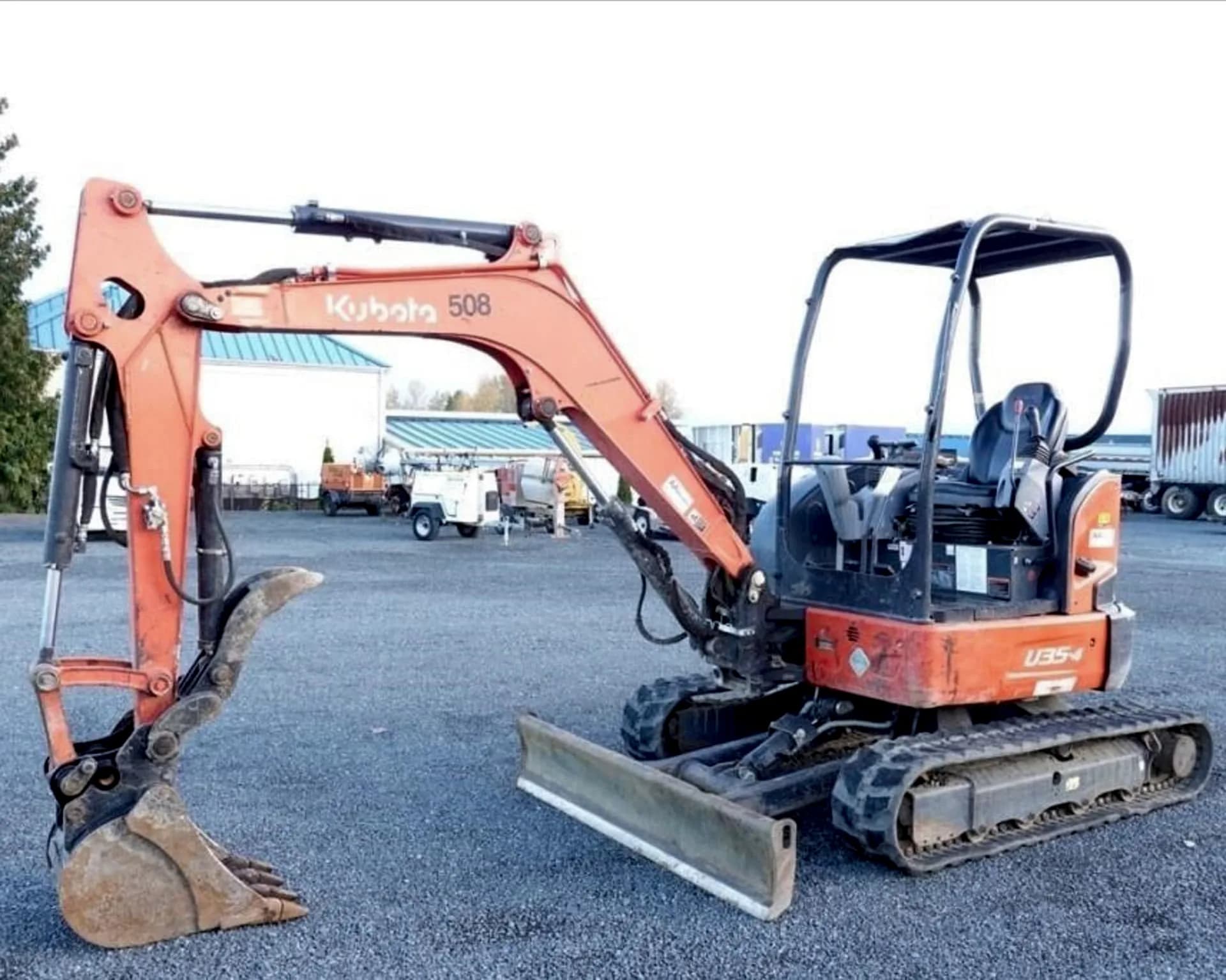 Kubota U35-4 Mini Excavator — photo 3 of 3