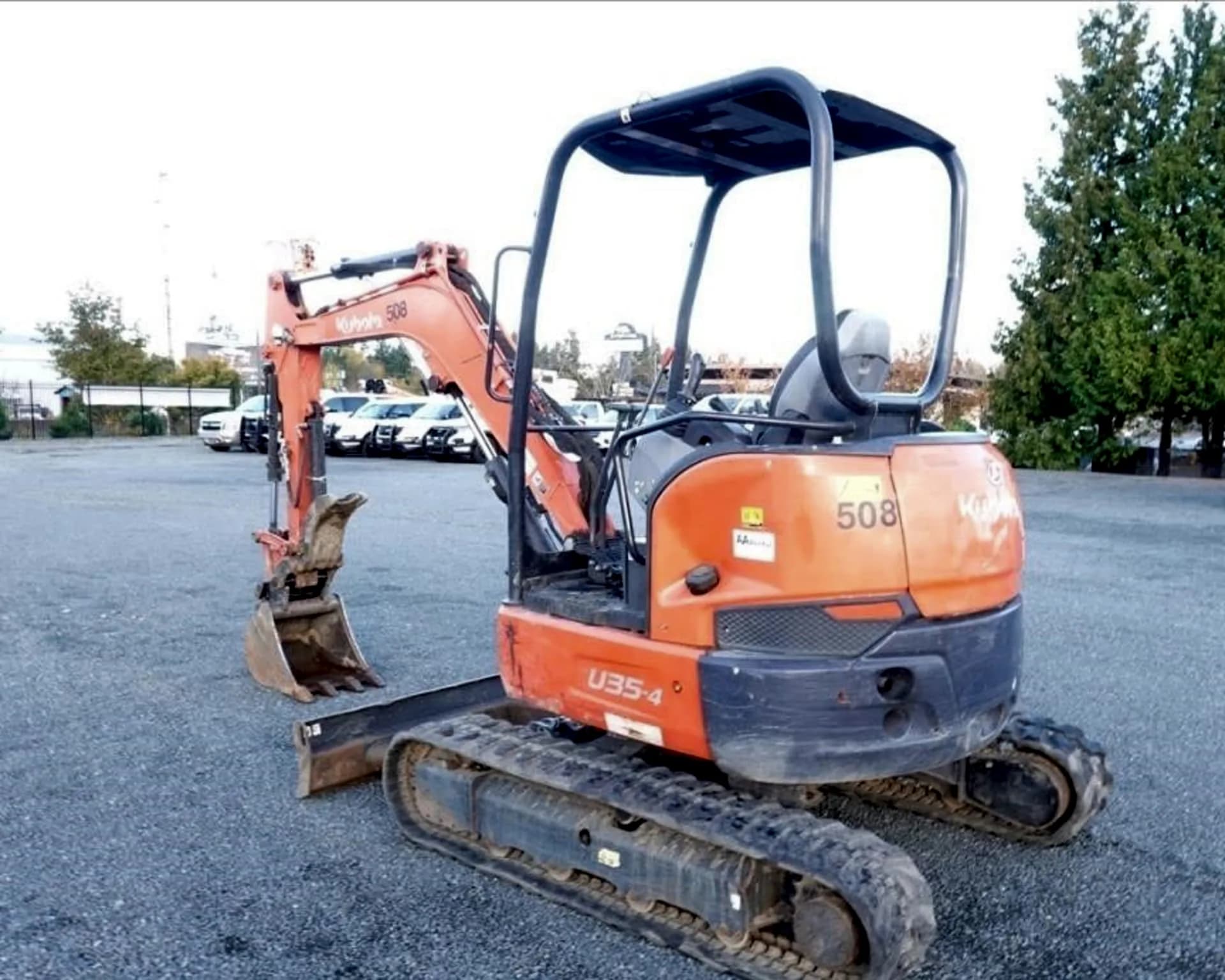 Kubota U35-4 Mini Excavator — photo 2 of 3