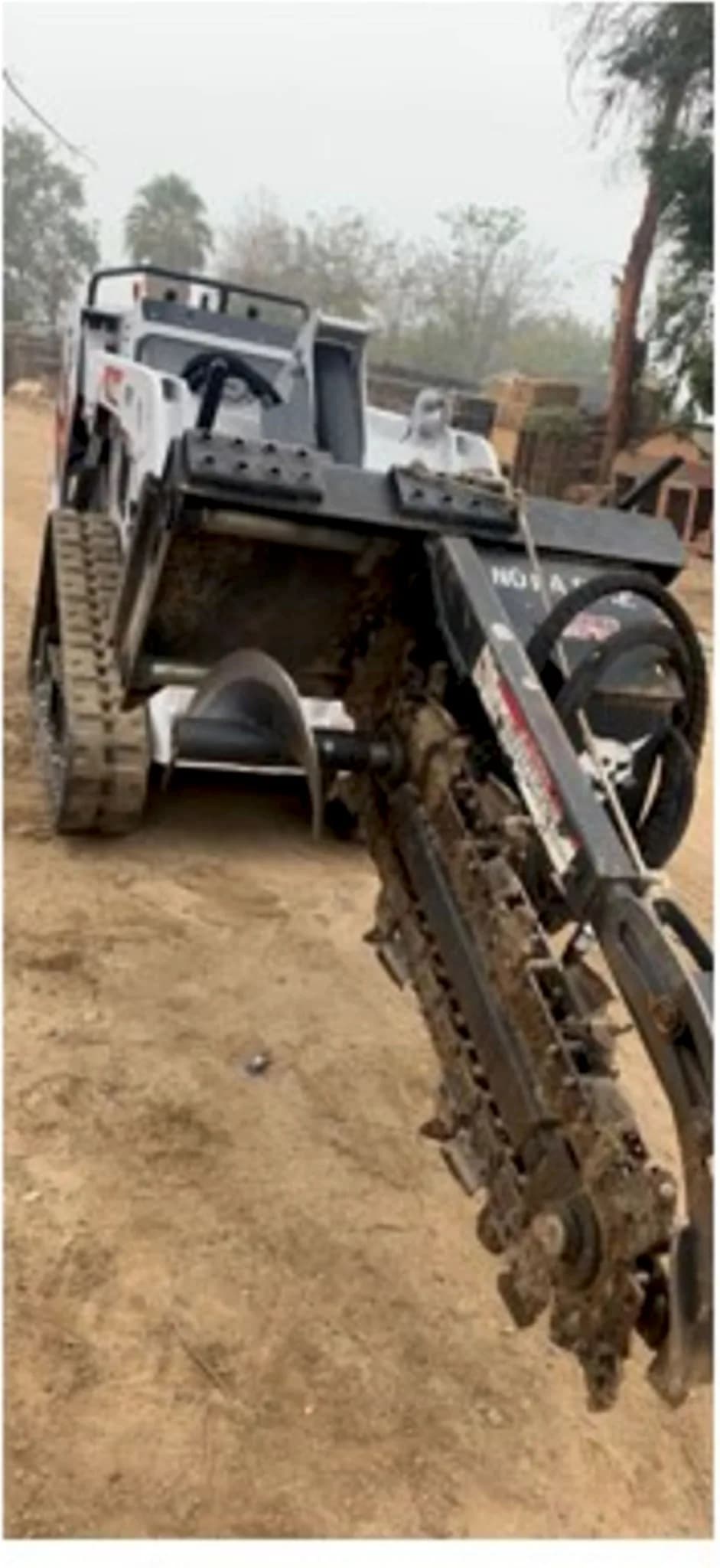 Bobcat MT100 Trencher — photo 2 of 3