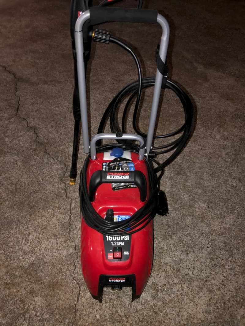 1600 PSI, Electric Pressure Washer — photo 2 of 3