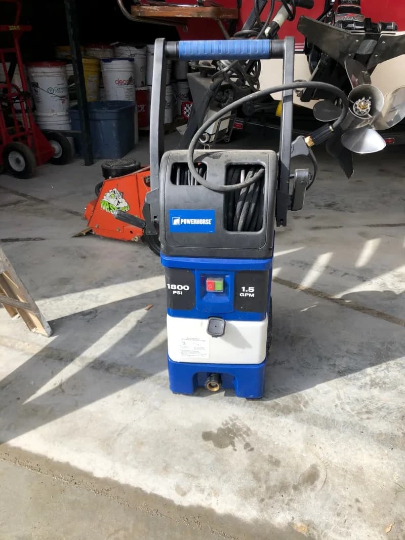 1,800 PSI Electric Pressure Washer — photo 3 of 3