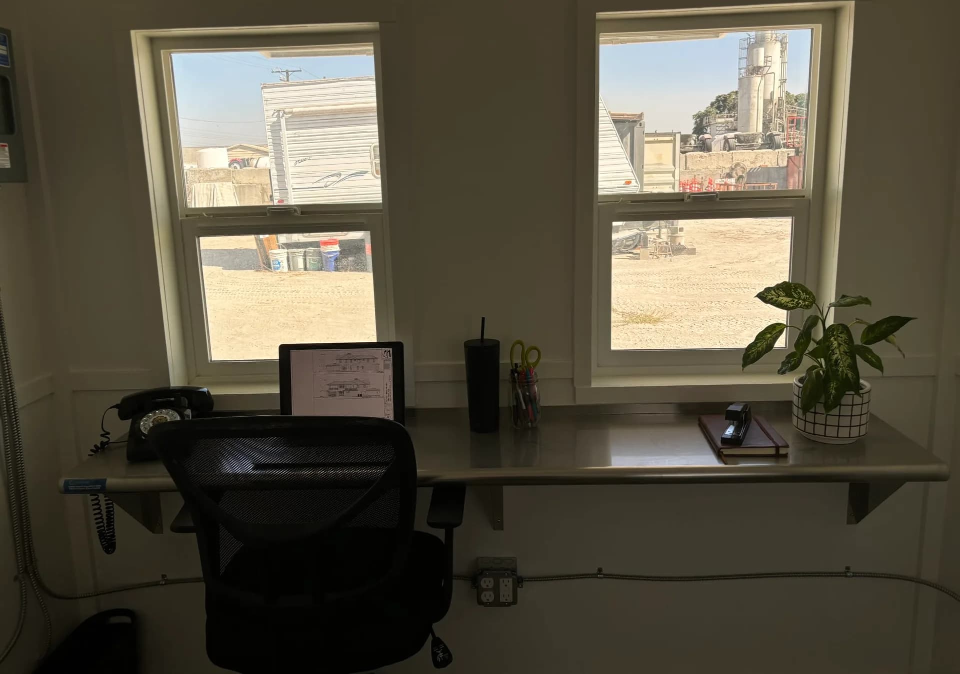 Guard Shack and Security Shack, 8' x 8' — photo 4 of 6