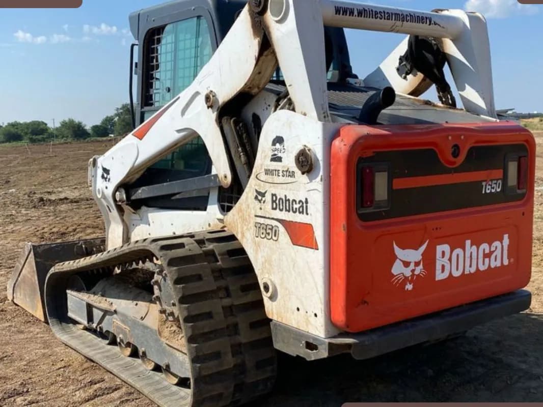 Bobcat T650 — photo 3 of 4