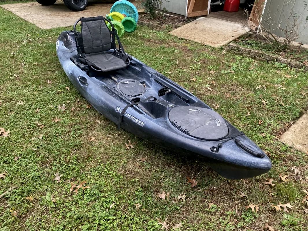 Wilderness systems ride 115 fishing kayak — photo 3 of 3