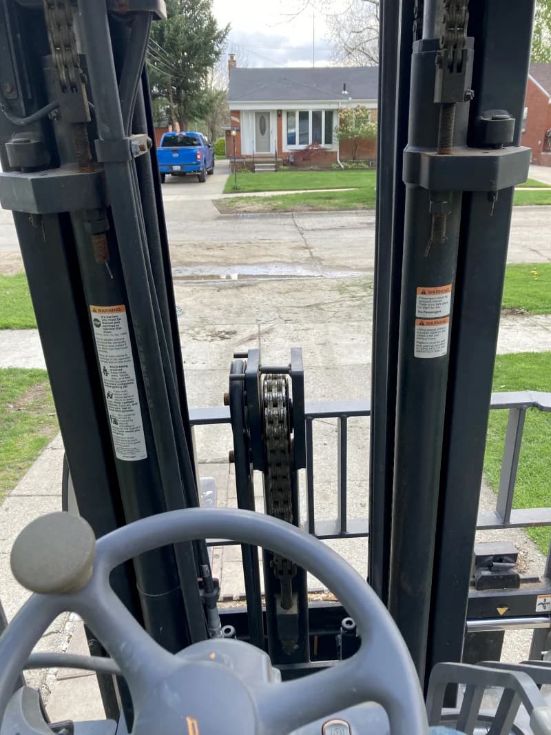 Crown C5 cushion tire lpg forklift — photo 3 of 3