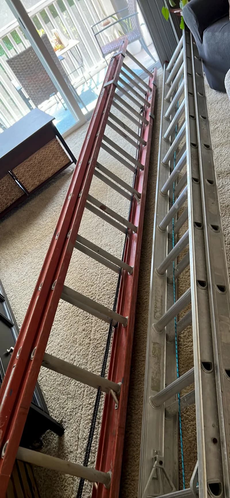 28’ Extension Ladder — photo 3 of 3