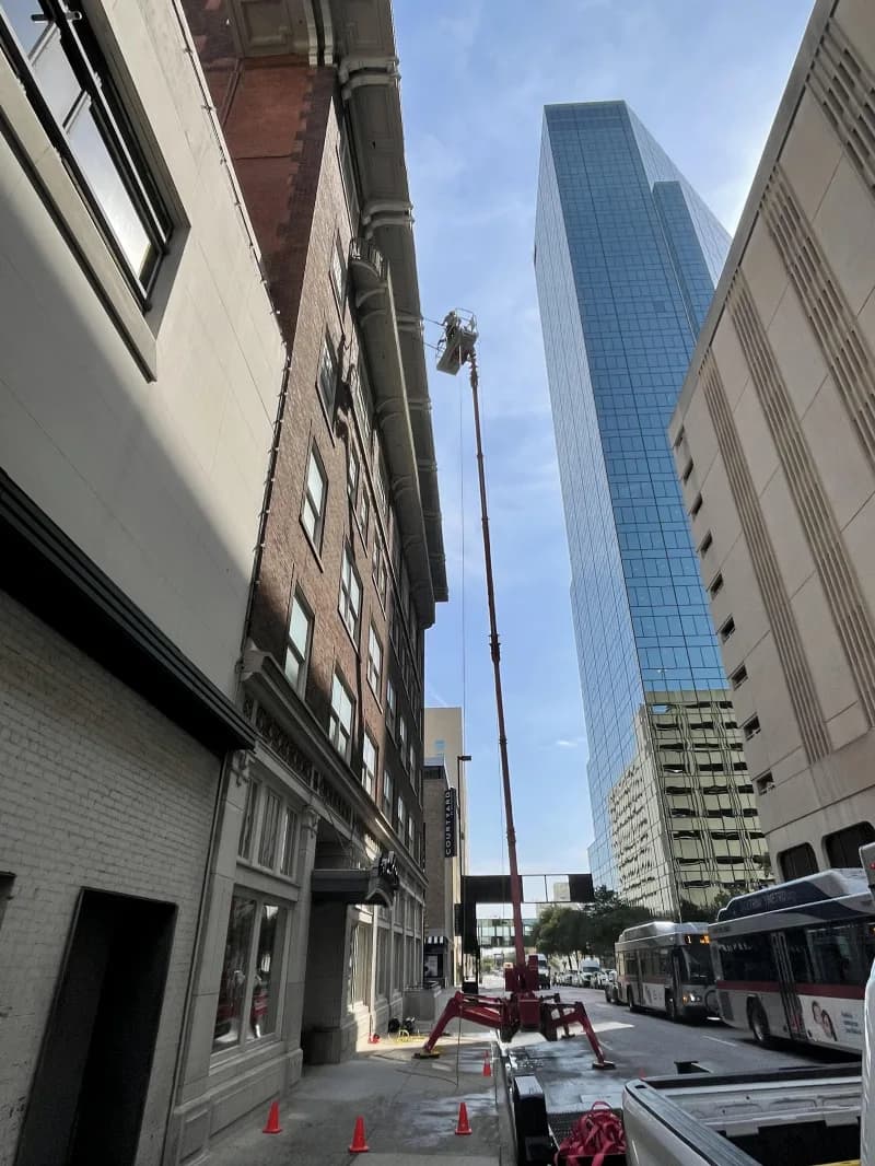 Boom Lift — photo 3 of 3