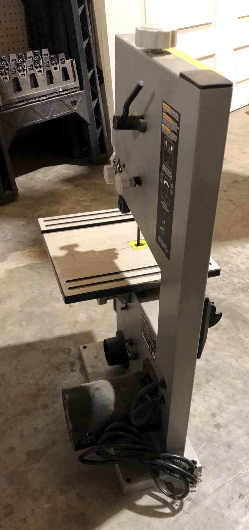 9" Bandsaw with cutting fluid tank