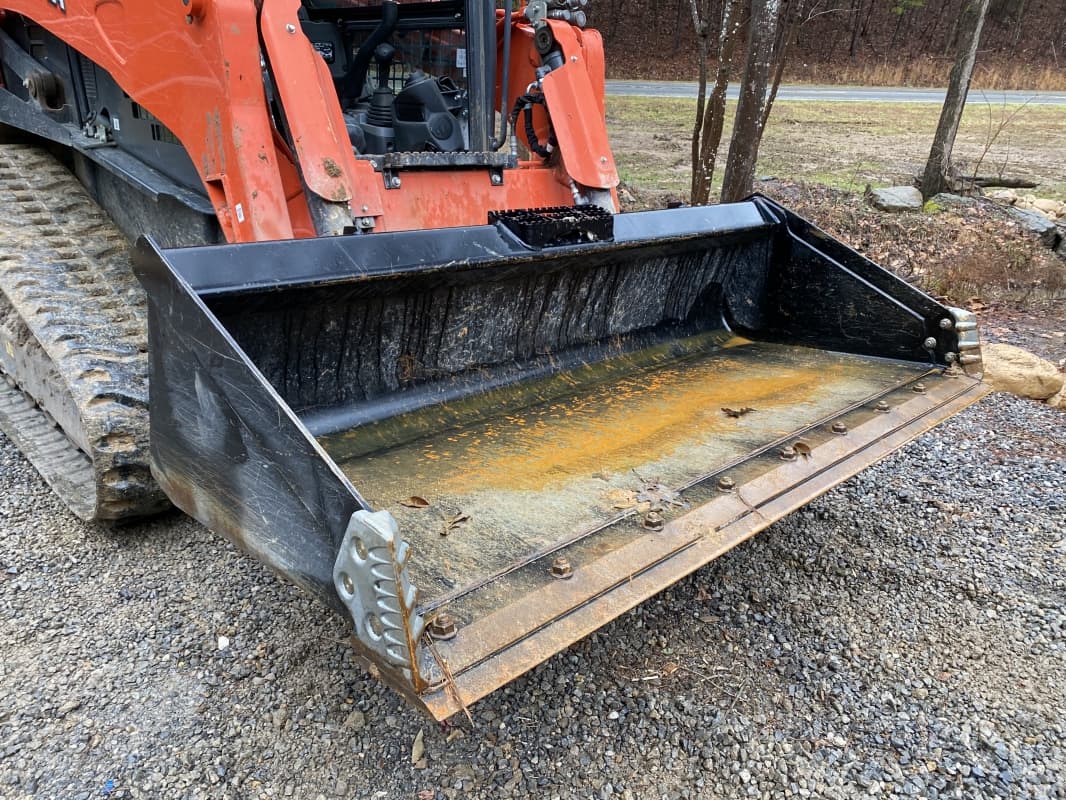 80” Skid Steer Smooth Bucket With Cutting Edge Quick Attach