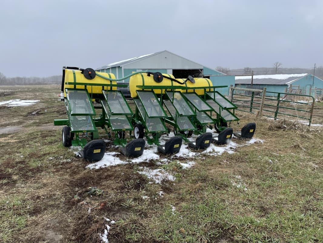 3 row tree planter