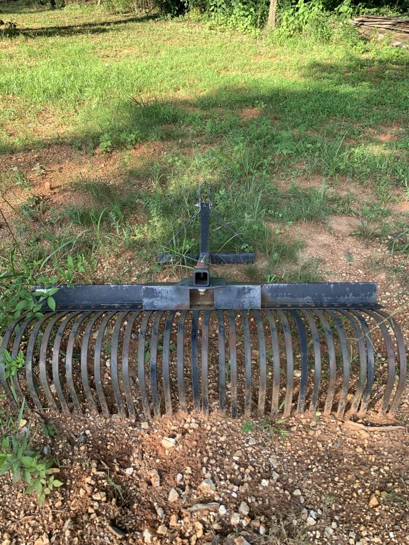 Tractor rock rake
